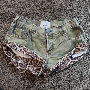 ONE TEASPOON Bandits - Camo/cheetah - 27